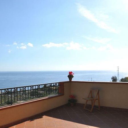 Villa Gemma Di Mare Santa Teresa Di Riva Zewnętrze zdjęcie